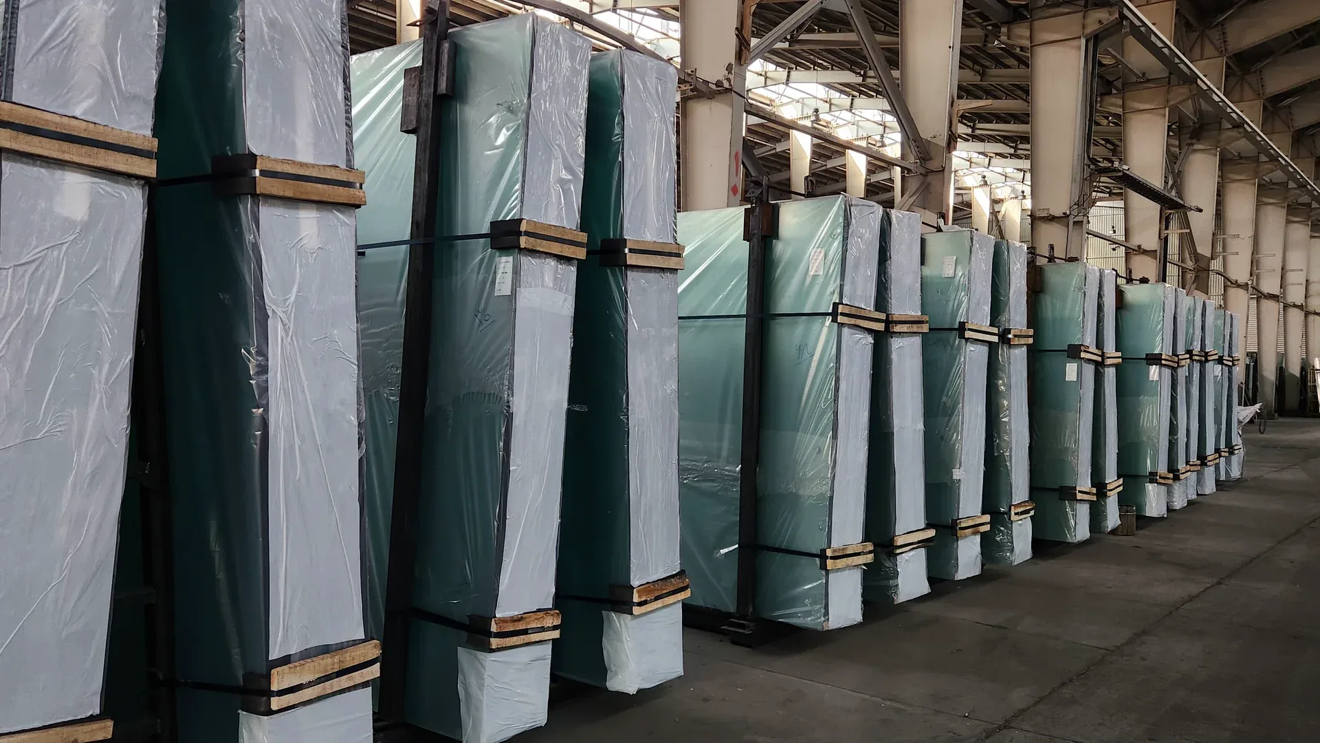 Container bulk packaging and loading
